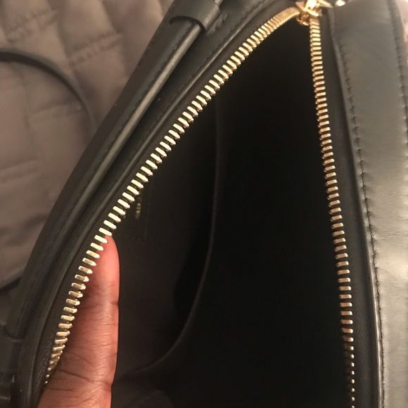 Authentic Louis Vuitton Saintongue Shoulder Bag - Picture 5 of 8